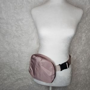 Chest bag/ fanny pack